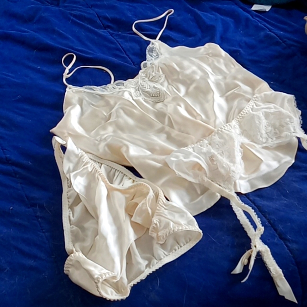 Vintage silk/lace cami/panties/garter belt set